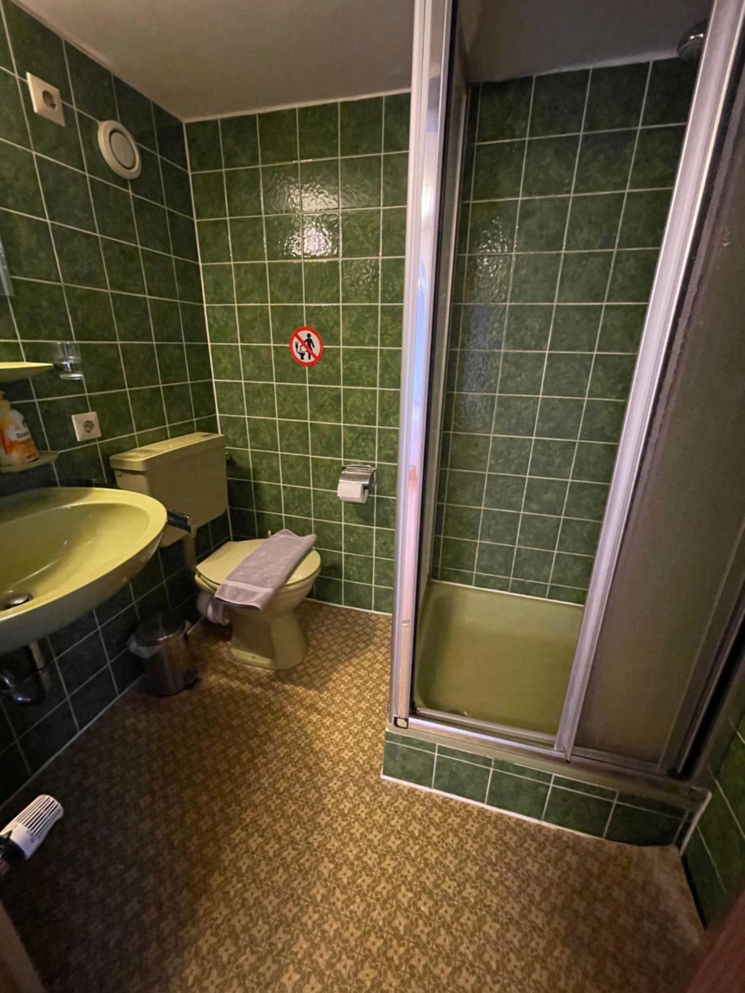 Beny Hotel Restaurant Hertingen Екстер'єр фото