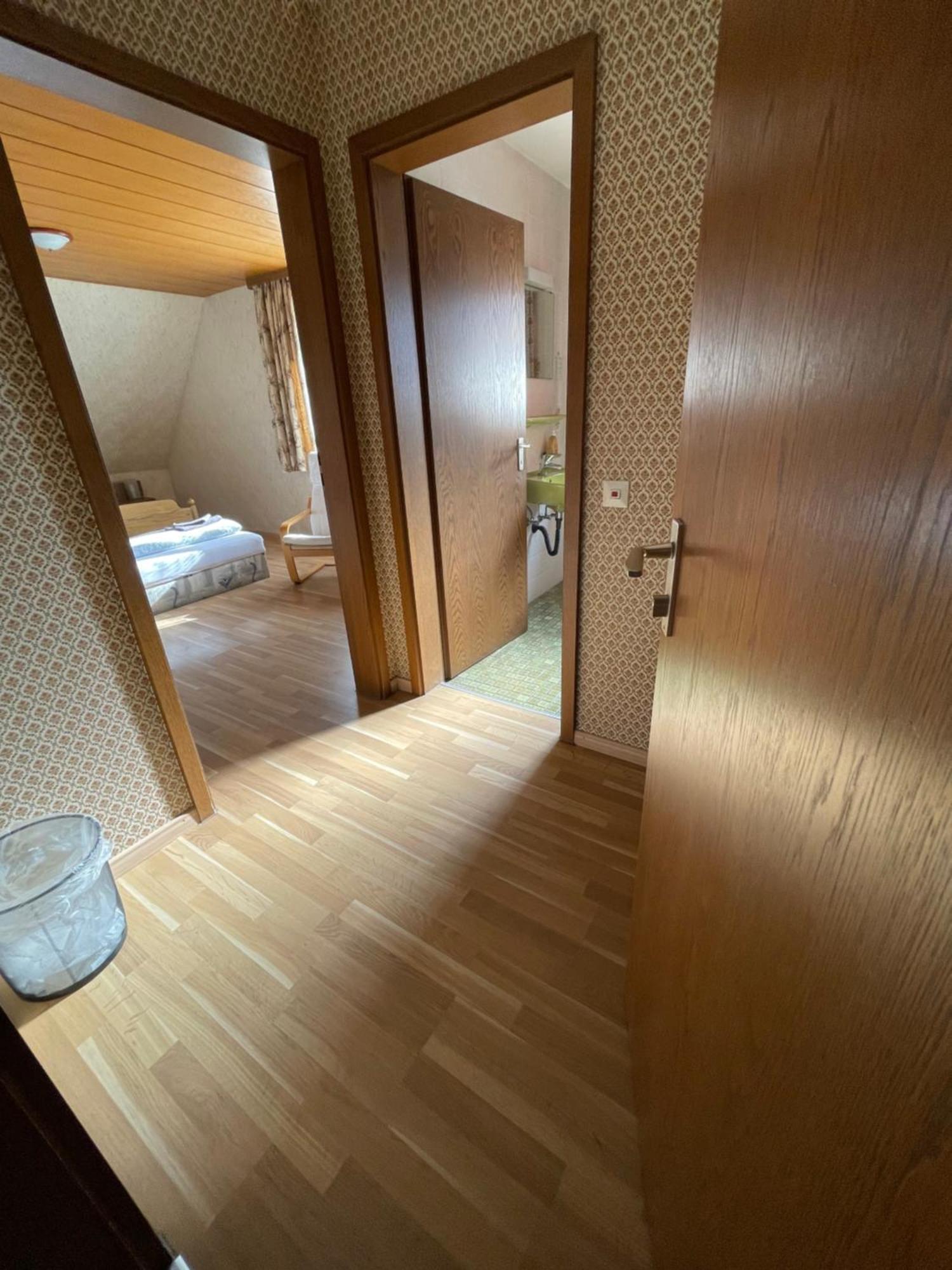Beny Hotel Restaurant Hertingen Екстер'єр фото