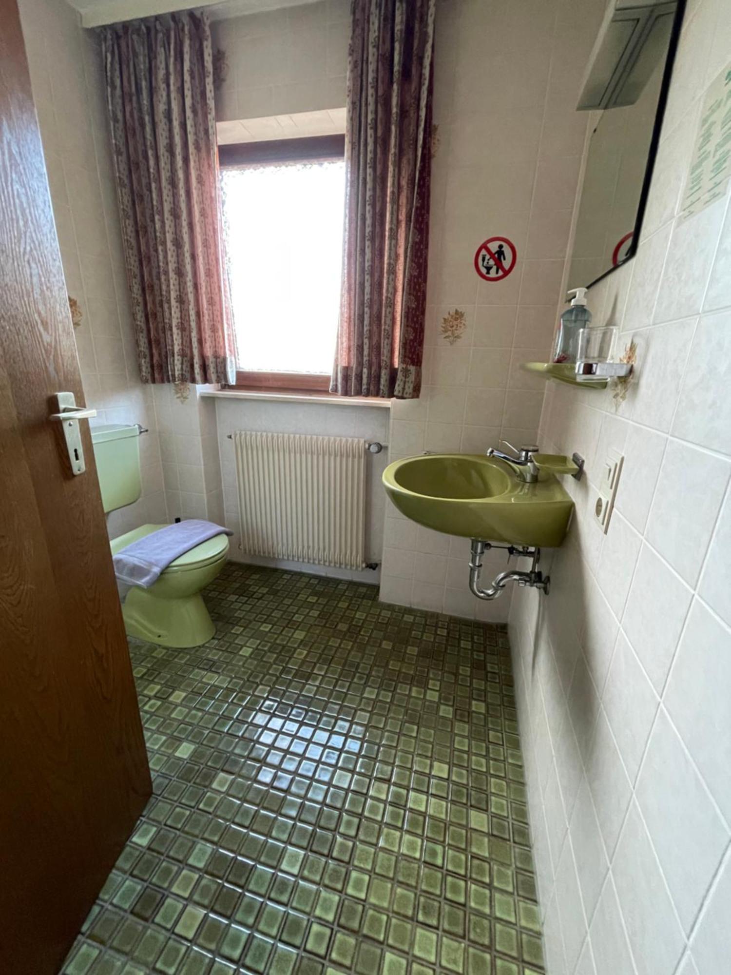 Beny Hotel Restaurant Hertingen Екстер'єр фото